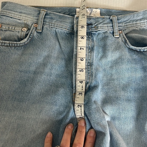 We The Free Womens Light Wash Distressed Cut Off 5 Pocket Denim Blue Jeans 27 ♦️ - Picture 8 of 9